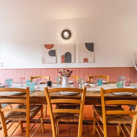 Les Franc Ensemble De 2 Qui En Font Un Grand Appartamento